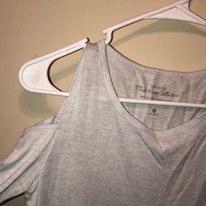 NWT  Hollister off the shoulder shirt